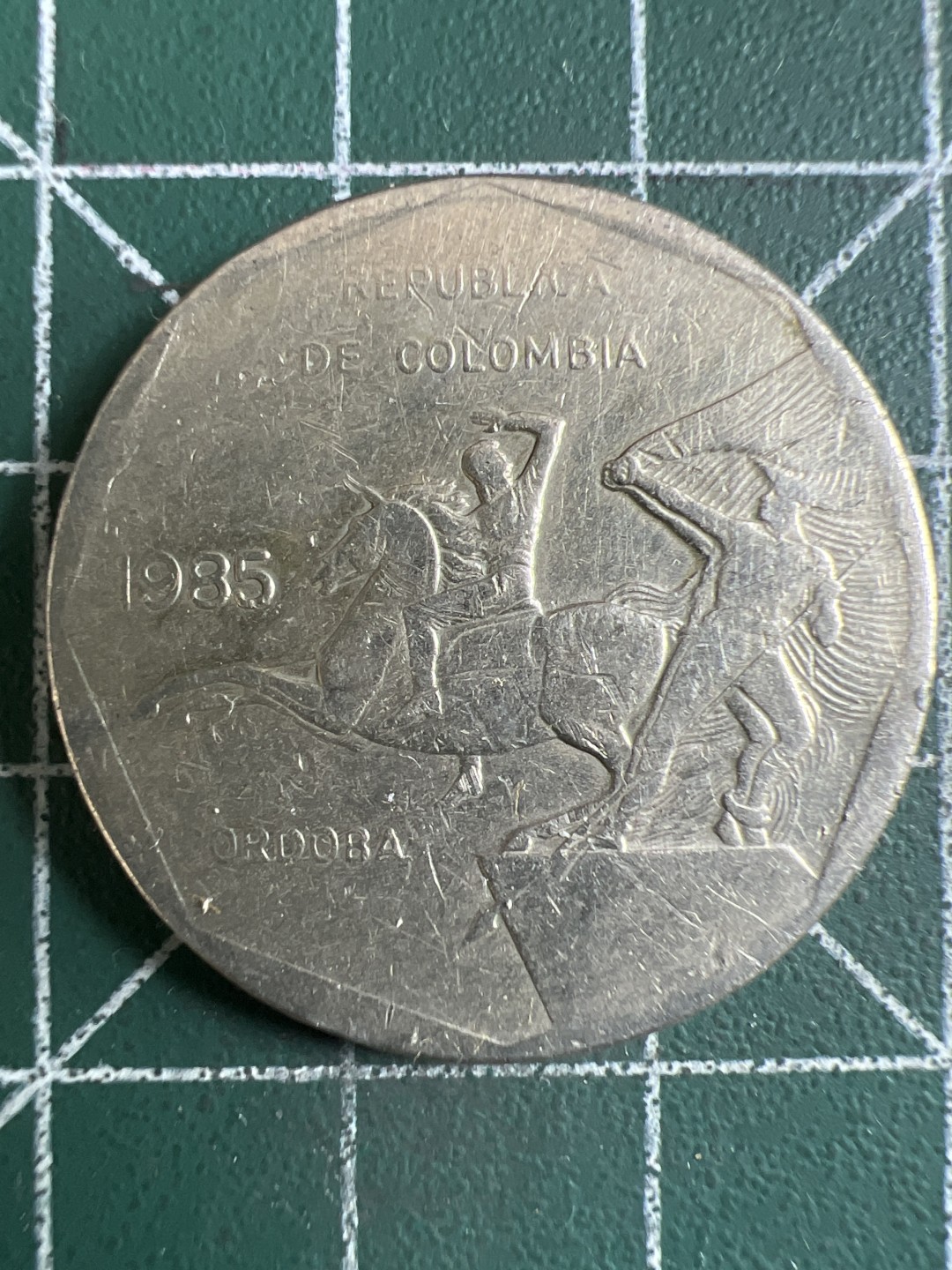 泡泡堂微拍第一 二 四幕硬币捡漏可累计专场👿👿，累计满二十元包邮，接受代拍业务 哥伦比亚10比索