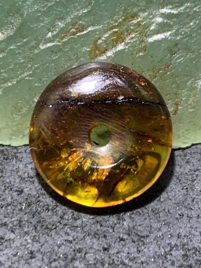 精美乌克兰花珀通货平安扣一个 - 精美乌克兰花珀通货平安扣一个