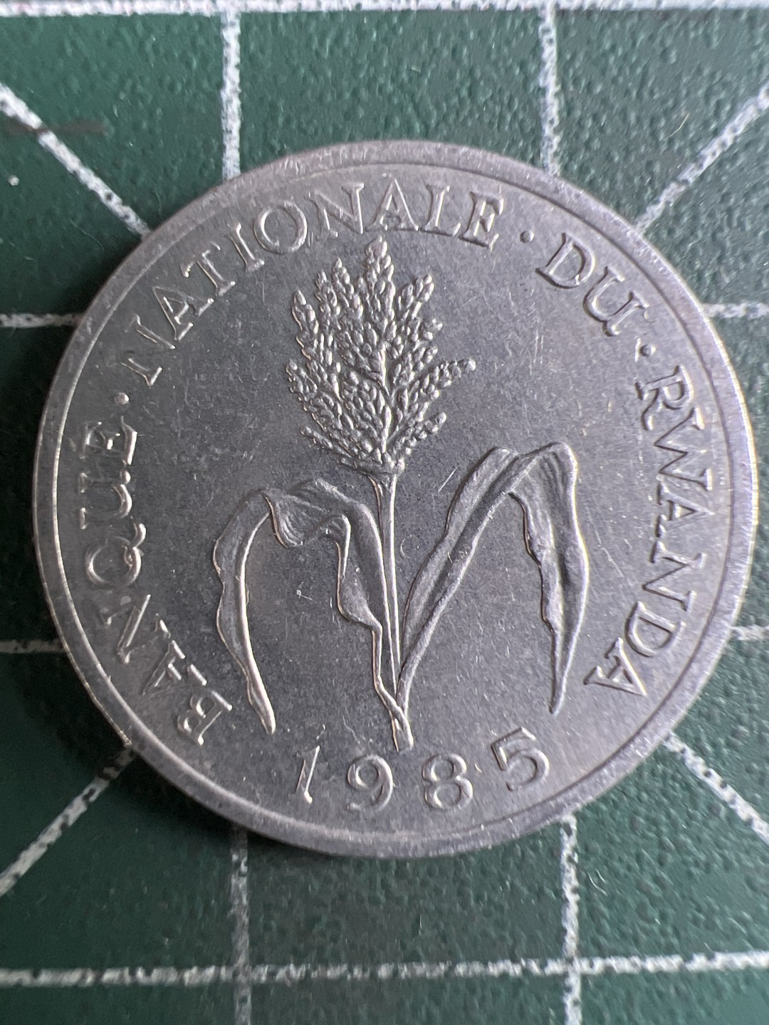 泡泡堂微拍第一 二 四幕硬币捡漏可累计专场👿👿，累计满二十元包邮，接受代拍业务 卢旺达1法郎