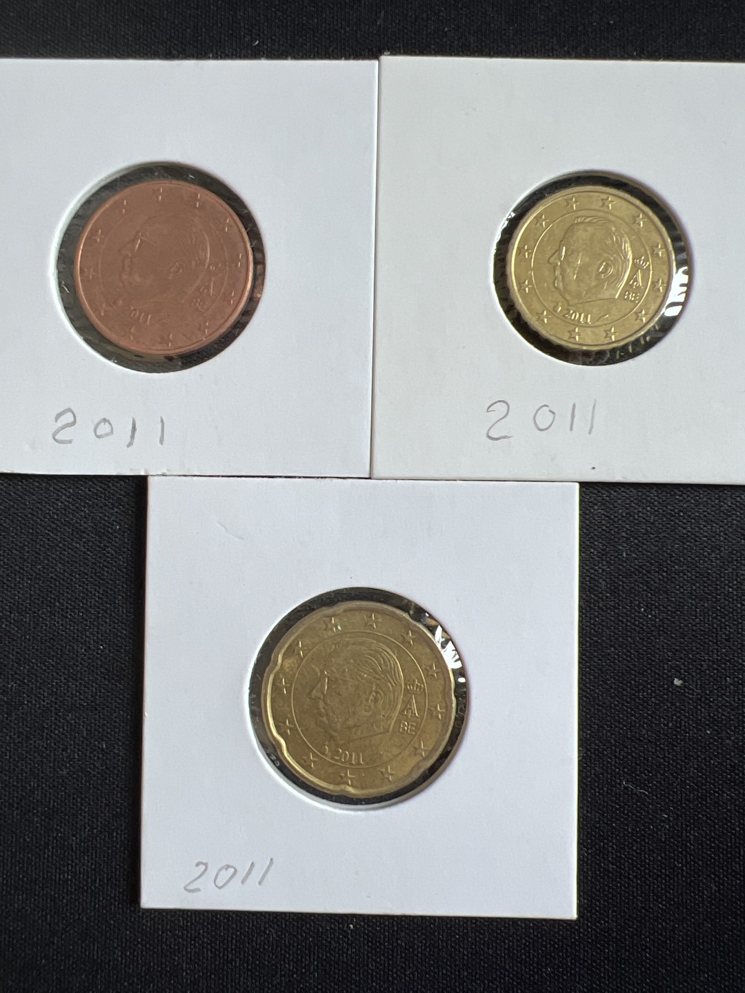 泡泡堂微拍第一 二 四幕硬币捡漏可累计专场👿👿，累计满二十元包邮，接受代拍业务 比利时2011年三枚