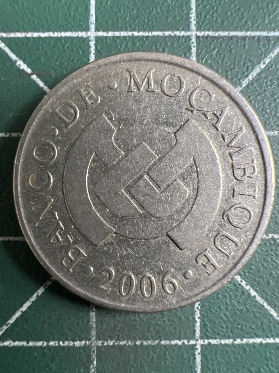 泡泡堂微拍第一 二 四幕硬币捡漏可累计专场👿👿，累计满二十元包邮，接受代拍业务 莫桑比克