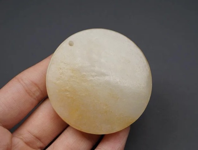 ｜冷门出品｜精选专拍·第叁拾叁场· 和田玉 龙纹圆牌挂件