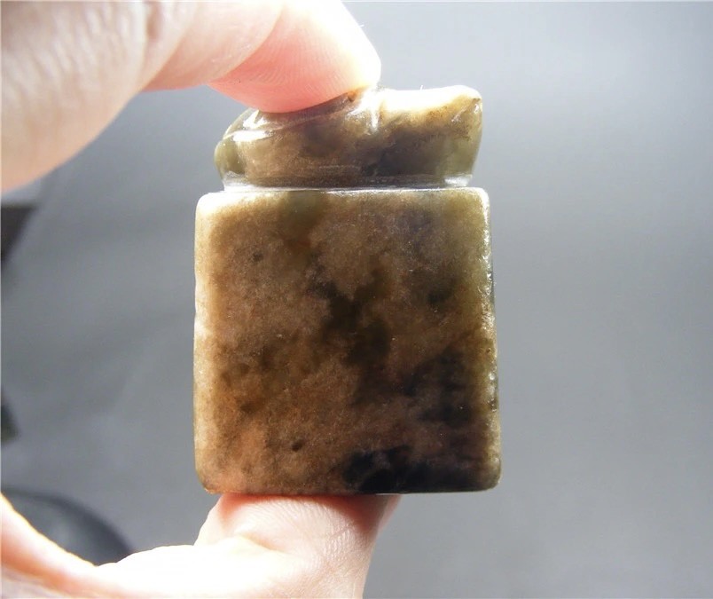 ｜冷门出品｜精选专拍·第叁拾叁场· 和田玉带沁圆雕龙龟无字印章摆件