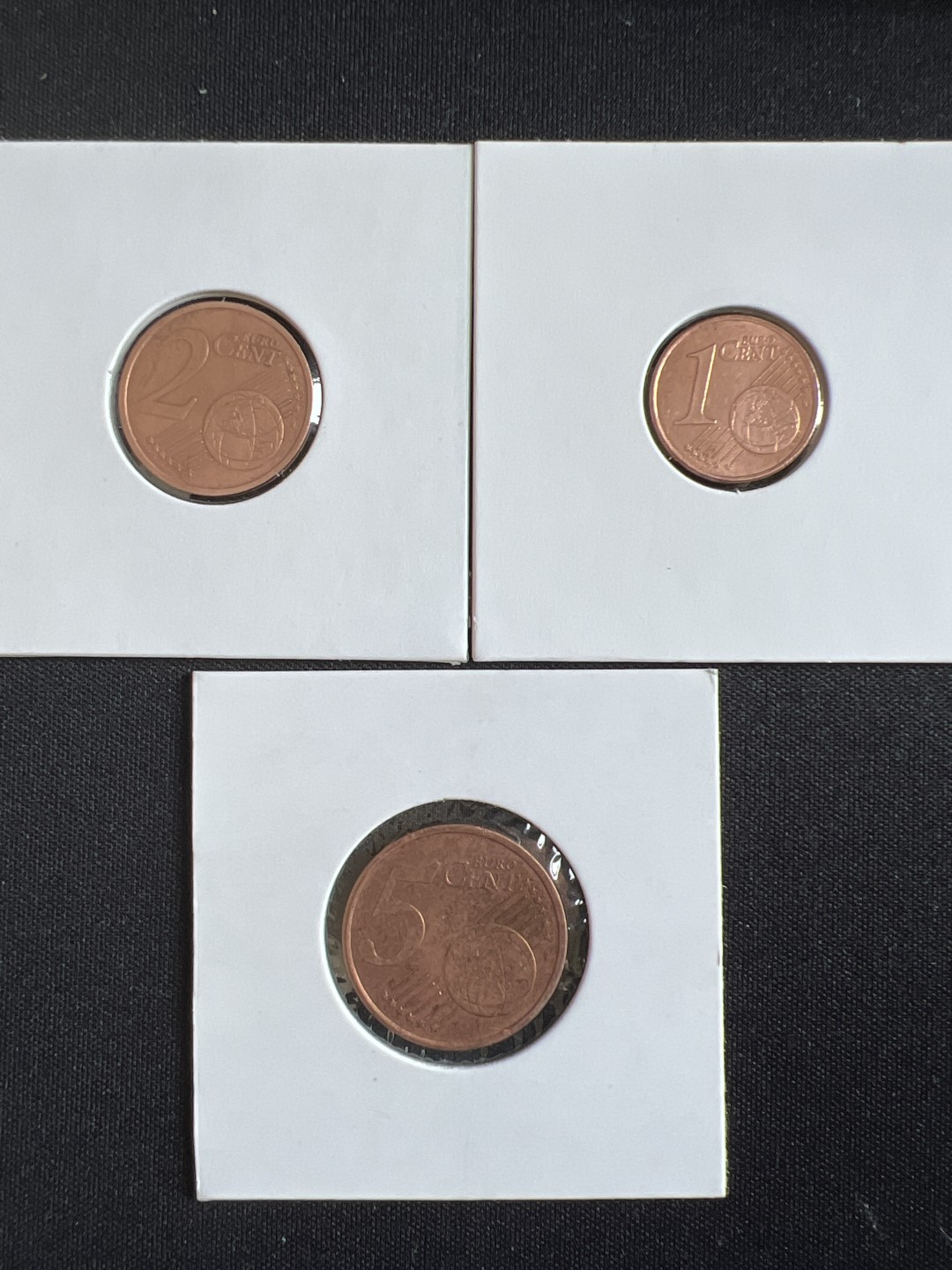 泡泡堂微拍第一 二 四幕硬币捡漏可累计专场👿👿，累计满二十元包邮，接受代拍业务 法国2001年三枚