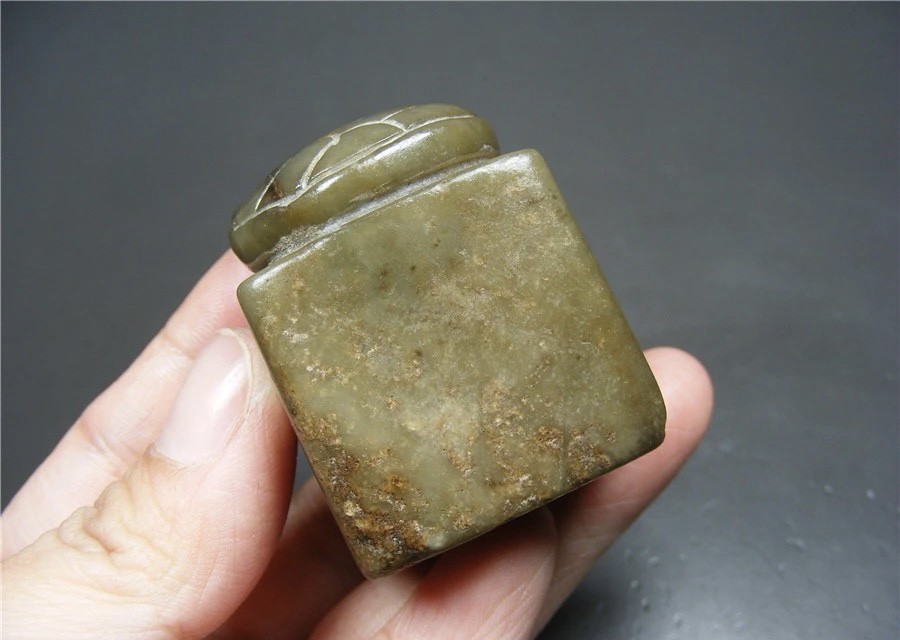 ｜冷门出品｜精选专拍·第叁拾叁场· 和田玉带沁圆雕龙龟无字印章摆件