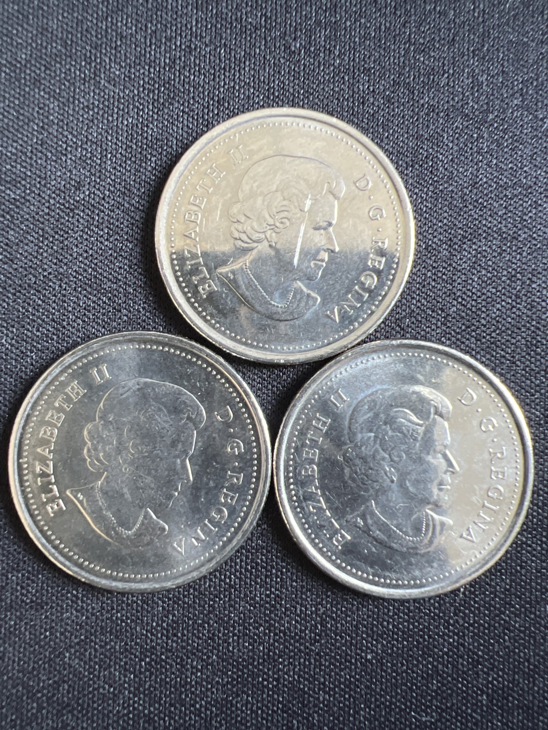 泡泡堂微拍第一 二 四幕硬币捡漏可累计专场👿👿，累计满二十元包邮，接受代拍业务 环保动物三枚