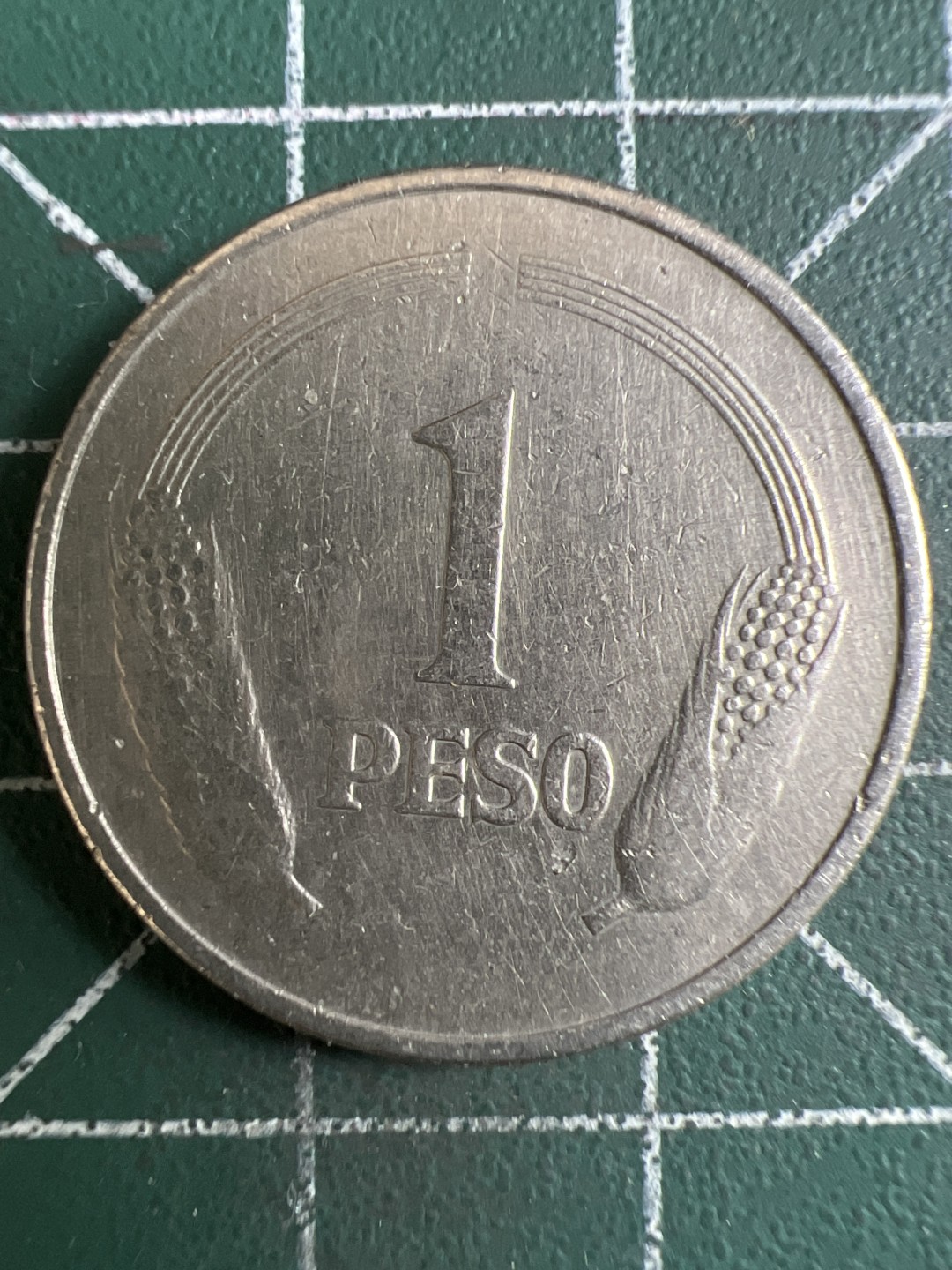 泡泡堂微拍第一 二 四幕硬币捡漏可累计专场👿👿，累计满二十元包邮，接受代拍业务 哥伦比亚1比索