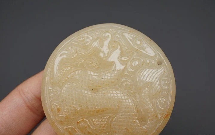 ｜冷门出品｜精选专拍·第叁拾叁场· 和田玉 龙纹圆牌挂件
