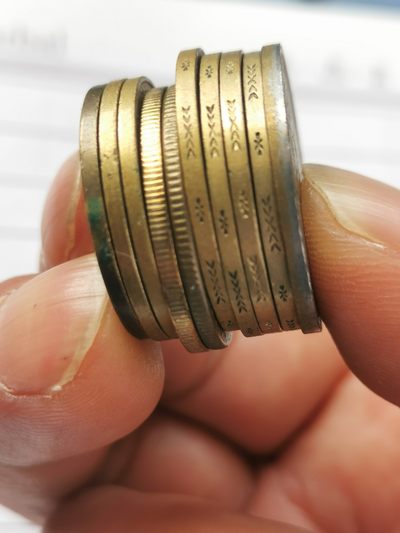 综合藏品场.喜欢出价就得！无套路无托.诚信惠友交友！自动快拍. 硬币10枚原生态无任何人为处理.编号230017实图拍摄.