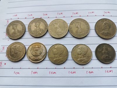 综合藏品场.喜欢出价就得！无套路无托.诚信惠友交友！自动快拍. 硬币10枚原生态无任何人为处理.编号230017实图拍摄.