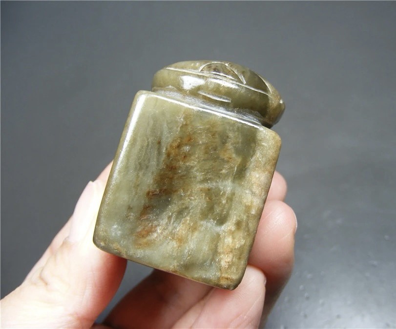 ｜冷门出品｜精选专拍·第叁拾叁场· 和田玉带沁圆雕龙龟无字印章摆件