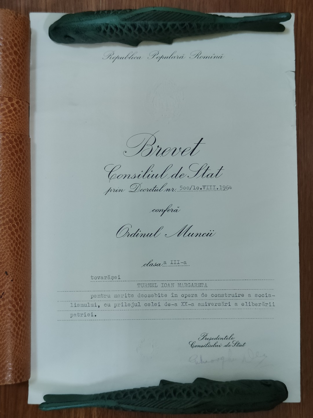 全场0元起拍 第47期 咸鱼国勋章拍卖专场 4月16日（周日）下午6：00开始 罗马尼亚三级劳动勋章 早期RPR版带证书