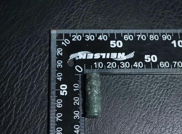 ｜冷门出品｜精选专拍·第叁拾伍场· 明清工老和田玉通天孔龙柱挂件