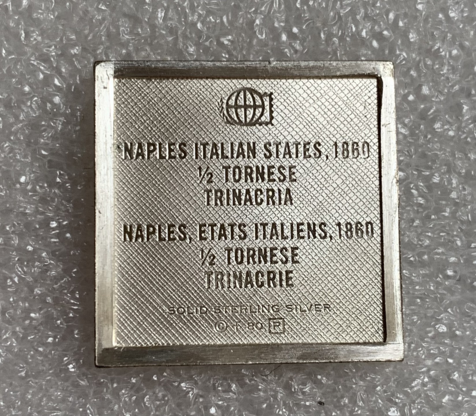 瓶子🏺第87期拍卖会 意大利那不勒斯1860年1/2TRONESE银质邮票  世界邮政后铸  22×22mm  7.87g