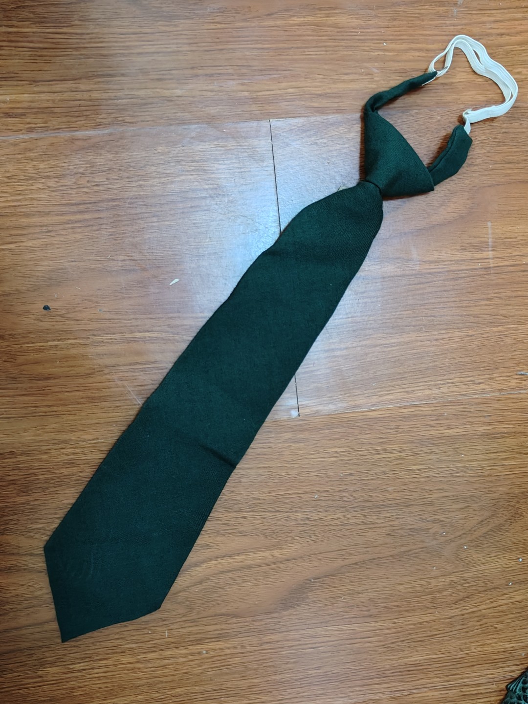 全场0元起拍 第47期 咸鱼国勋章拍卖专场 4月16日（周日）下午6：00开始 东德警察领带