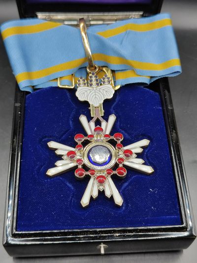 全场0元起拍 第47期 咸鱼国勋章拍卖专场 4月16日（周日）下午6：00开始 - 美品 日本荣典后 瑞宝中授章 银制