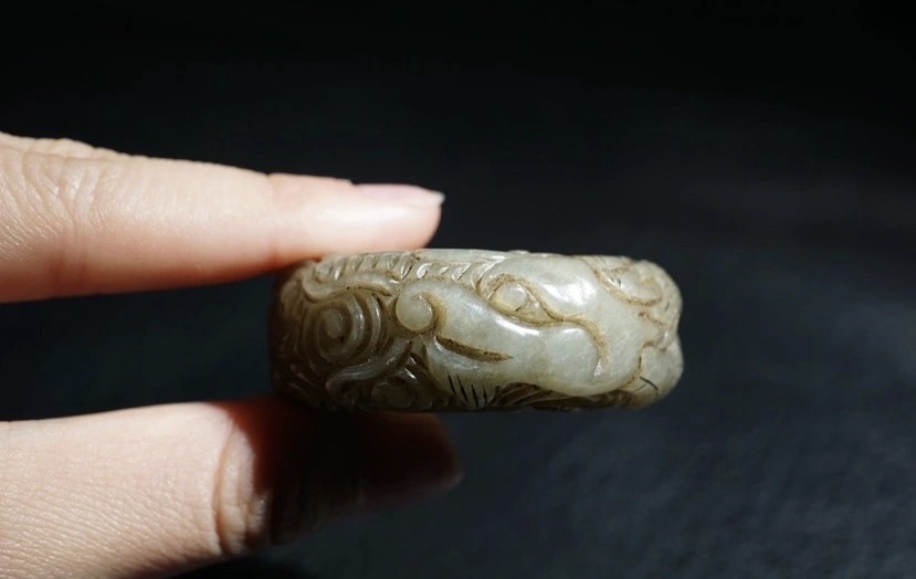 ｜冷门出品｜精选专拍·第叁拾伍场· 明清工老和田玉满工云龙纹扳指把件｜尺寸内径2.25