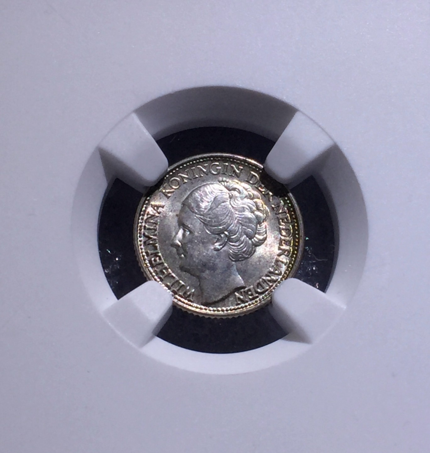 方圆集藏第三期专场 10833-NGC63荷兰1944年威廉明娜女王10分银币