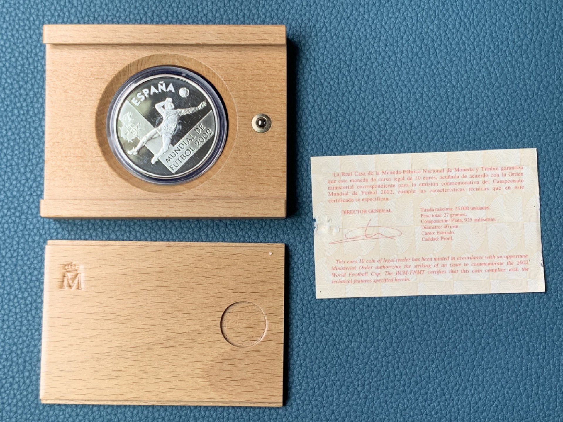 《竞宝斋》第154场-周日，周一，周四 3场 (全场包邮) 西班牙2002年 世界杯守门员 10欧元精制大银币 27克 925银