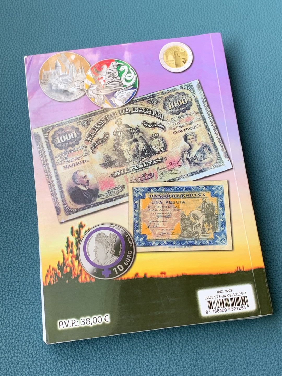 《竞宝斋》第154场-周日，周一，周四 3场 (全场包邮) 西班牙 2022年 钱币目录 包含属地，本土，现代币，纸币。将近500页的厚度。值得拥有 后面广告页去除