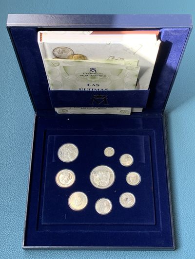 《竞宝斋》第154场-周日，周一，周四 3场 (全场包邮) - 西班牙2001年 最后一套比塞塔银制样币 附带2002年5.28日购买发票一张 非常罕见