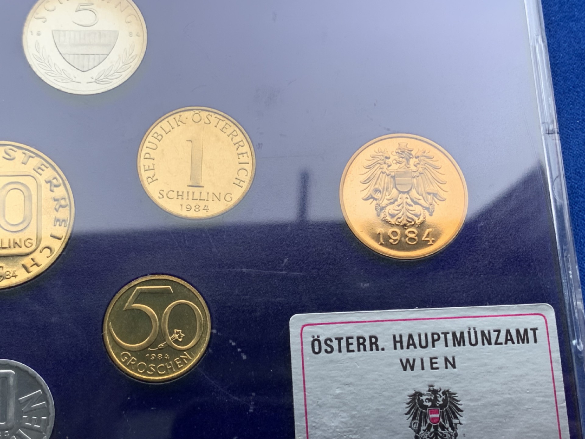 《竞宝斋》第154场-周日，周一，周四 3场 (全场包邮) 奥地利1984年 精制币八枚和一枚章