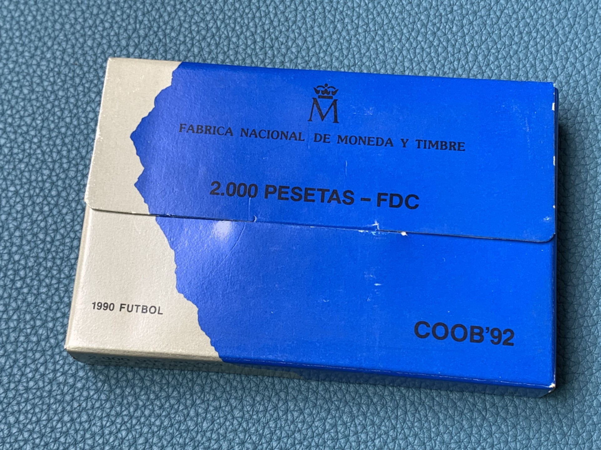 《竞宝斋》第154场-周日，周一，周四 3场 (全场包邮) 西班牙1992年 巴塞罗那奥运足球 2000比塞塔精制大银币 27克 925银