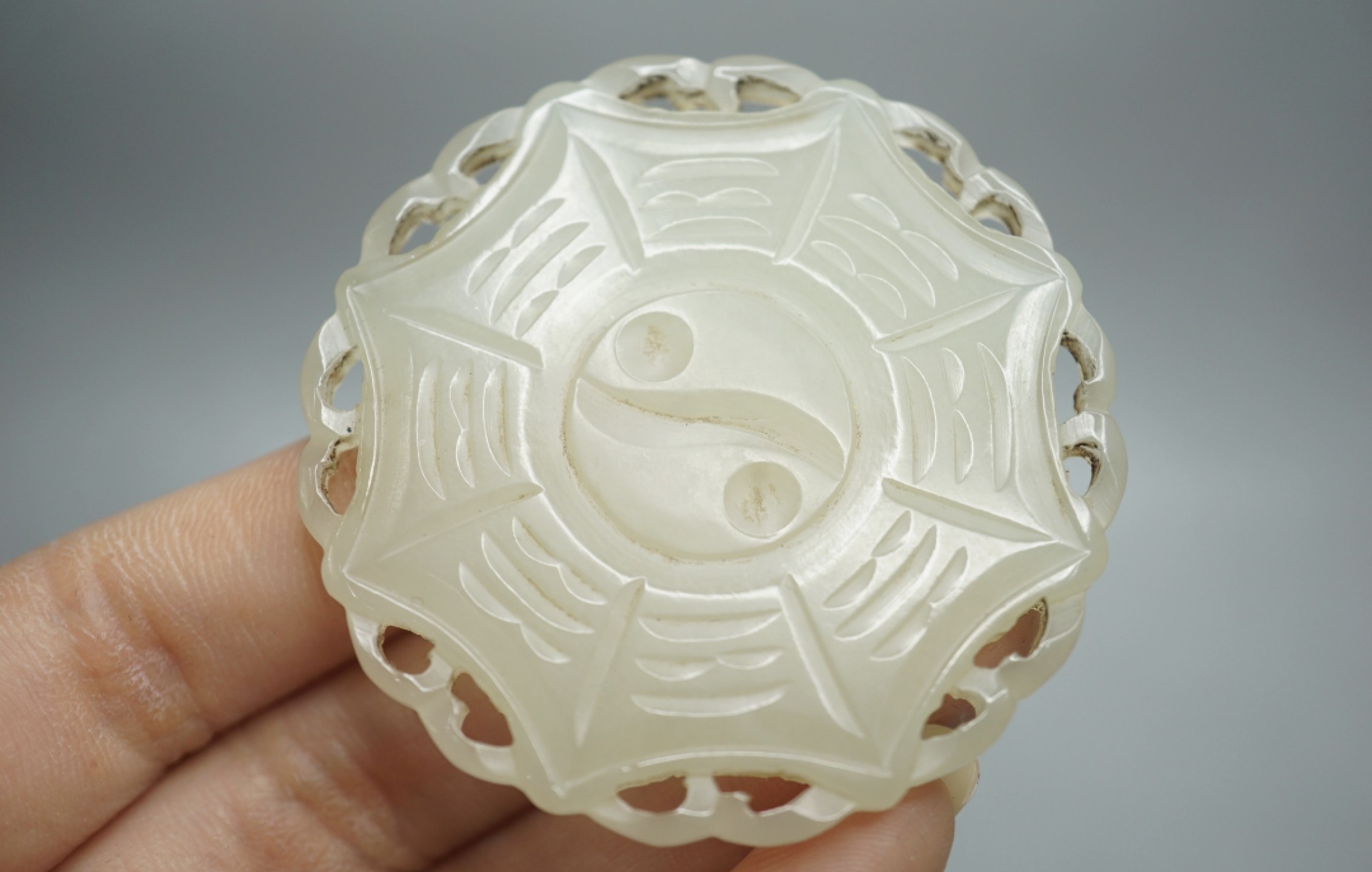 ｜冷门出品｜精选专拍·第叁拾陆场· 和田玉八卦玉佩