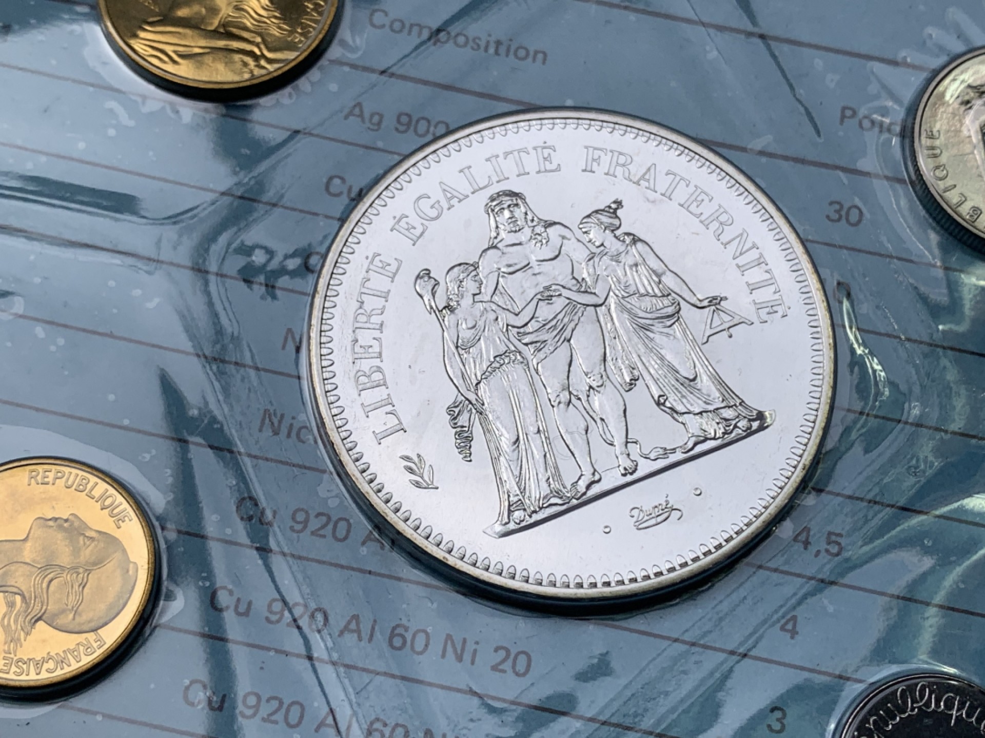 《竞宝斋》第154场-周日，周一，周四 3场 (全场包邮) 法国1978年 九枚套 大力神50法郎套币 造币厂封装状态一流