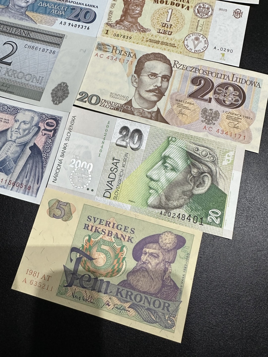 《外钞收藏家》第二百六十一期（连拍第一场） 欧洲小面额9张一起 全新UNC