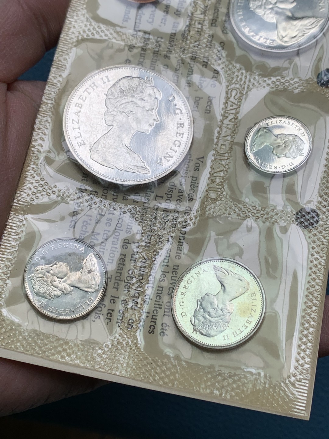 《竞宝斋》第154场-周日，周一，周四 3场 (全场包邮) 加拿大1965年六枚套 其中四枚是银币 带牛皮纸信封 少见