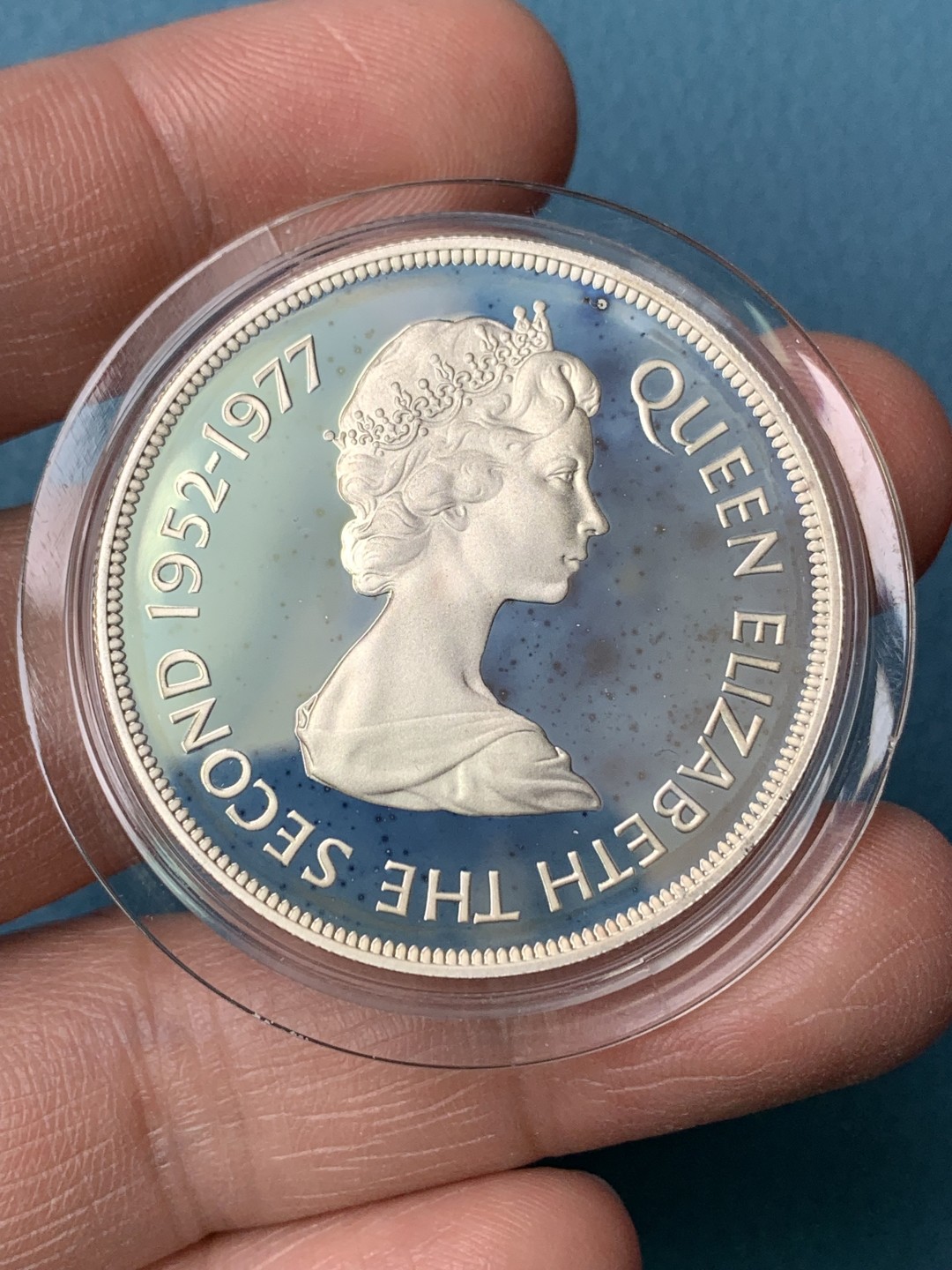 《竞宝斋》第154场-周日，周一，周四 3场 (全场包邮) 英属法克兰群岛1977年 加冕纪念 大银币 精制 少见