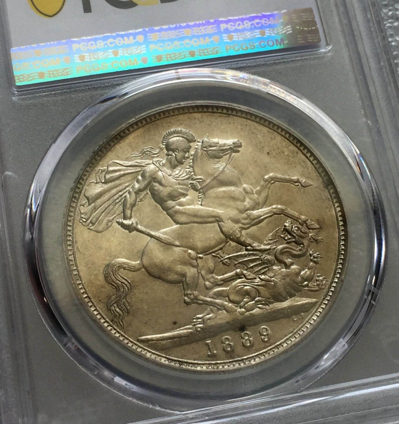 方圆集藏第三期专场 11240-PCGS61分英国1889年维多利亚高冠版马剑银币