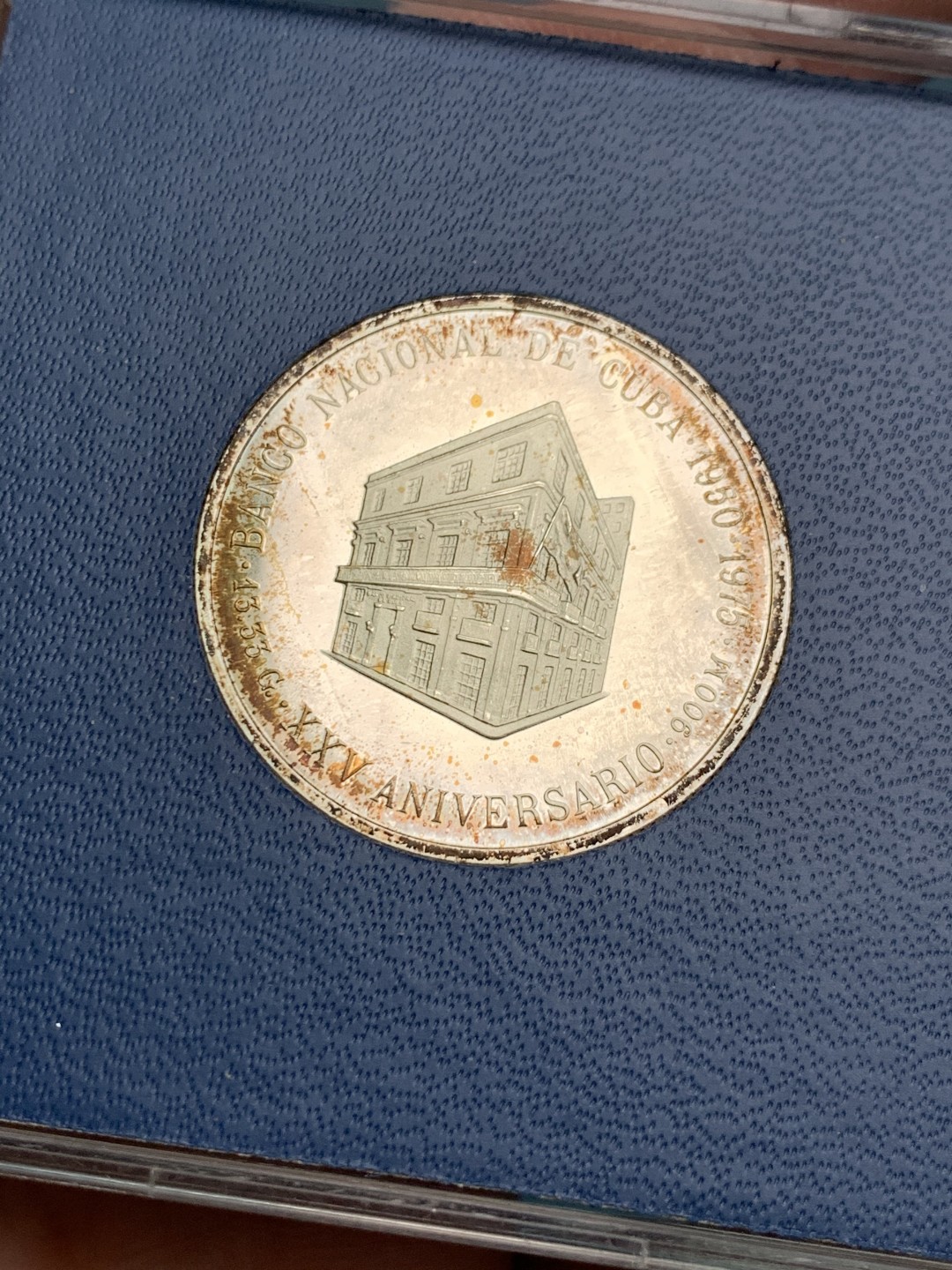 《竞宝斋》第154场-周日，周一，周四 3场 (全场包邮) 古巴1975年 大五星 古巴银行纪念 5比索银币