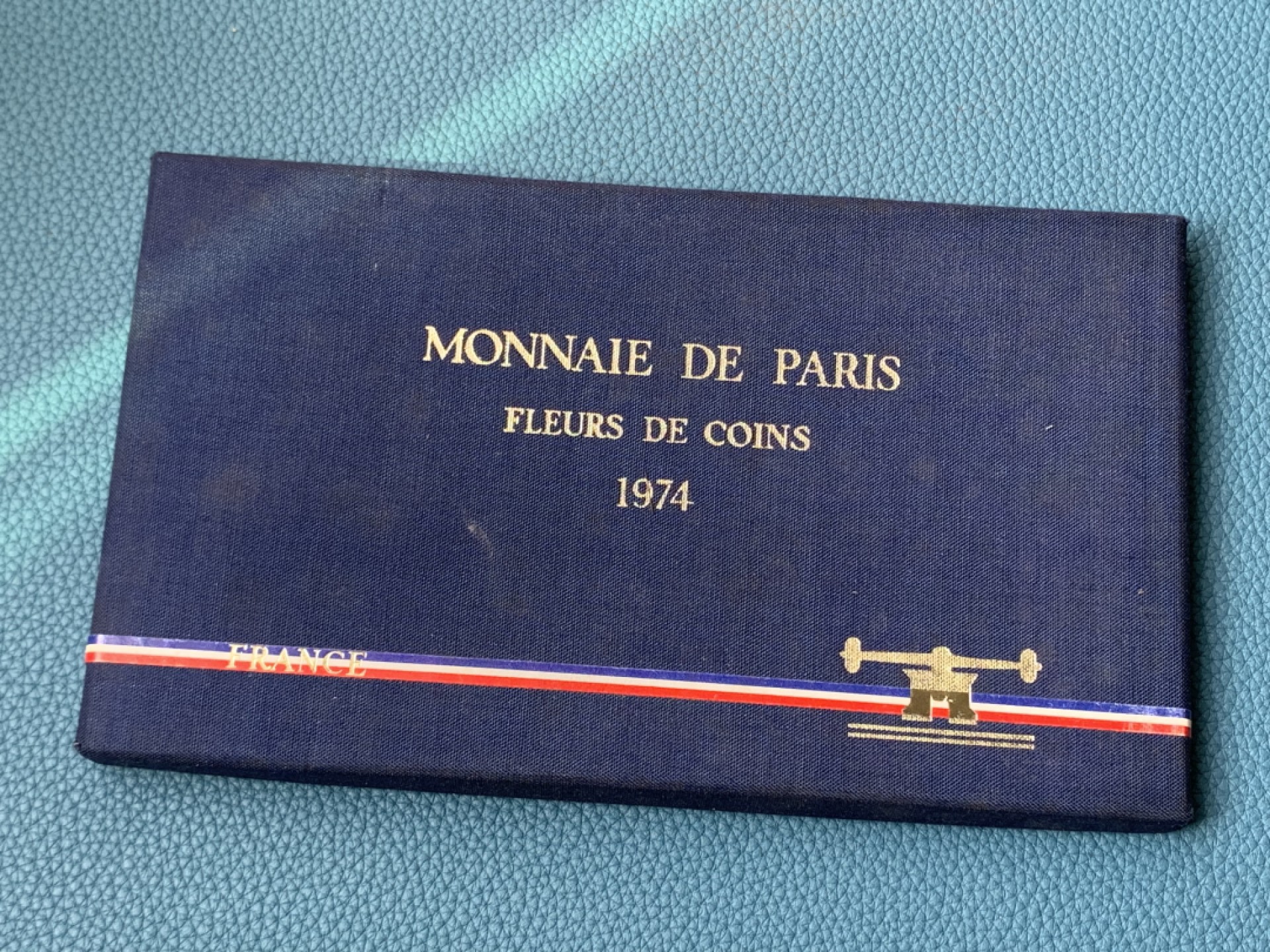 《竞宝斋》第154场-周日，周一，周四 3场 (全场包邮) 法国1974年 九枚套 大力神50法郎套币 造币厂封装状态一流