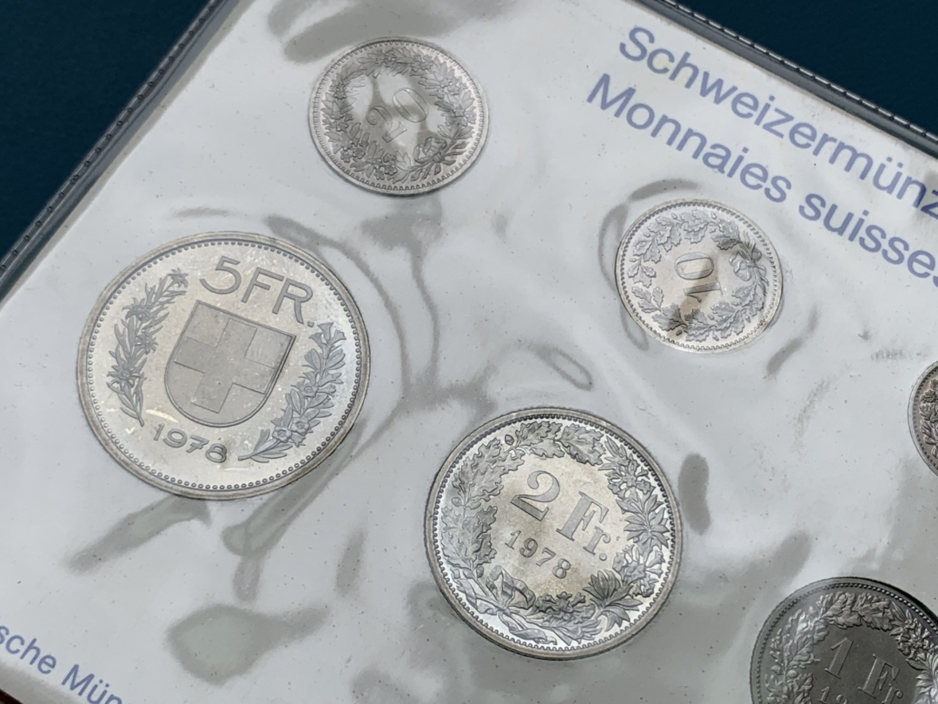 《竞宝斋》第154场-周日，周一，周四 3场 (全场包邮) 瑞士1978年 精制8枚套 稀少