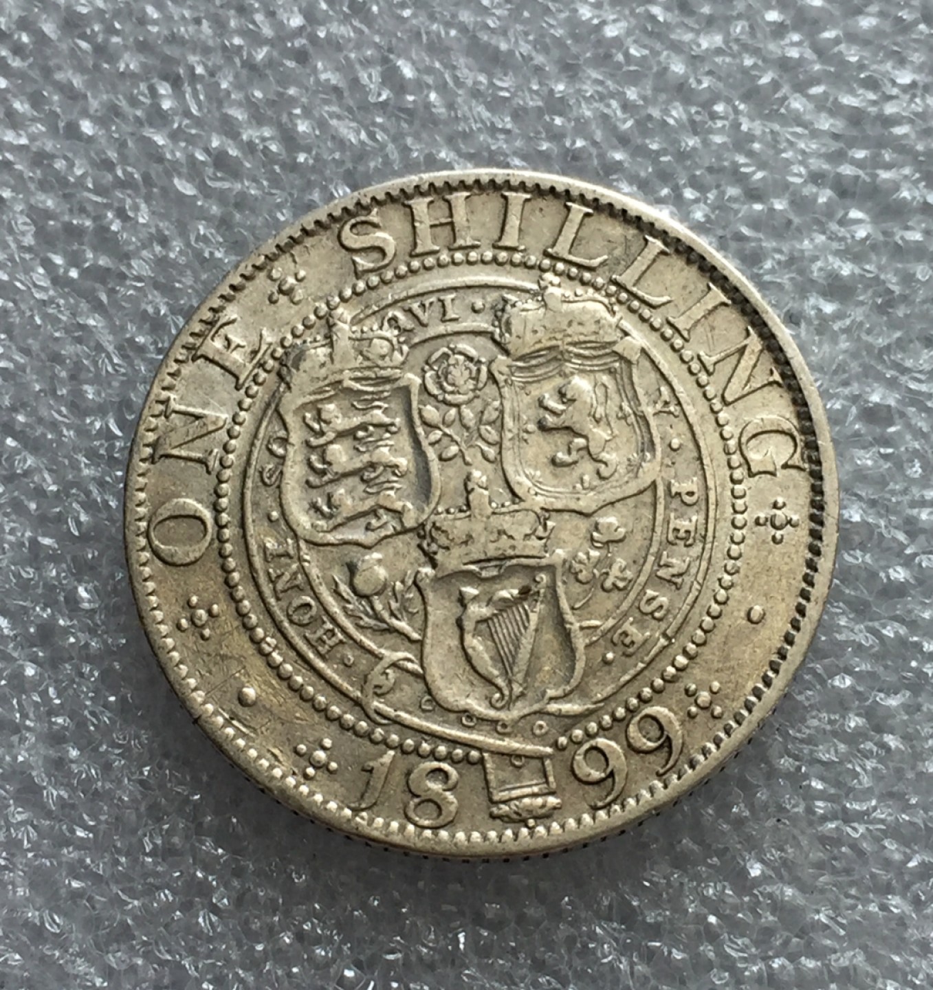 方圆集藏第三期专场 4924-英国1899年维多利亚披纱版1先令银币