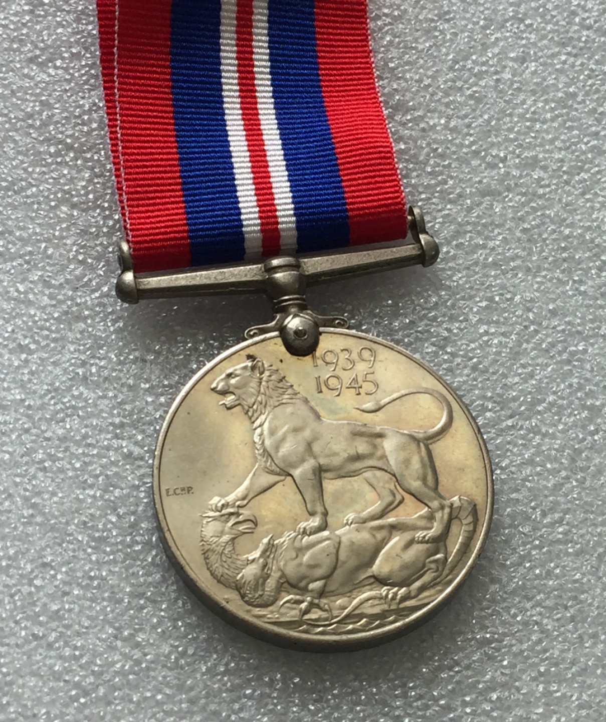 方圆集藏第三期专场 7565-英国1945年乔六国王二战胜利奖章