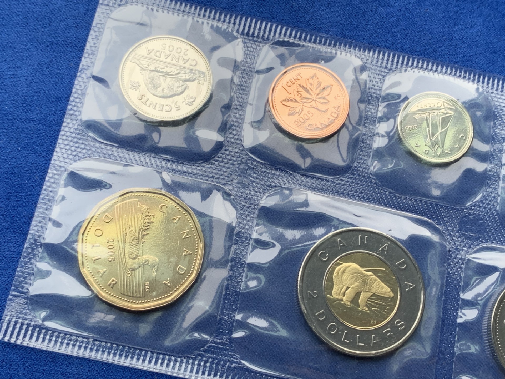 《竞宝斋》第154场-周日，周一，周四 3场 (全场包邮) 加拿大2005年 七枚套 封装套币 带黑色信封套子