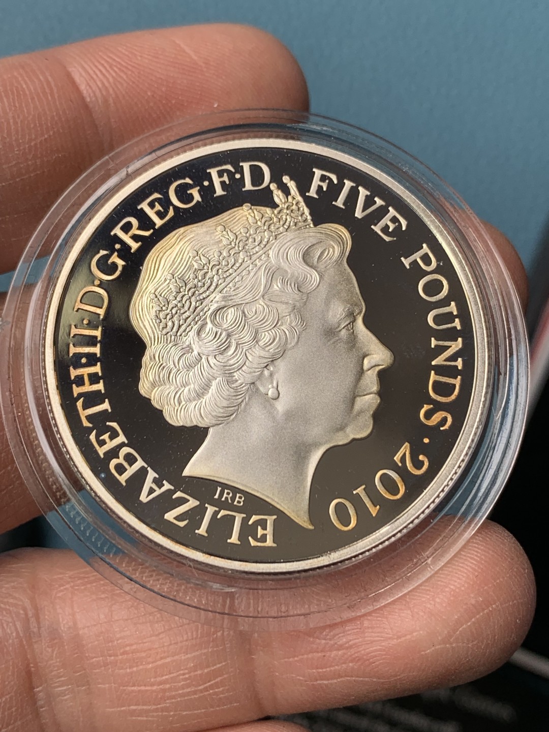 《竞宝斋》第154场-周日，周一，周四 3场 (全场包邮) 英国2010年 5镑精制大银币 原盒证书 少见品种