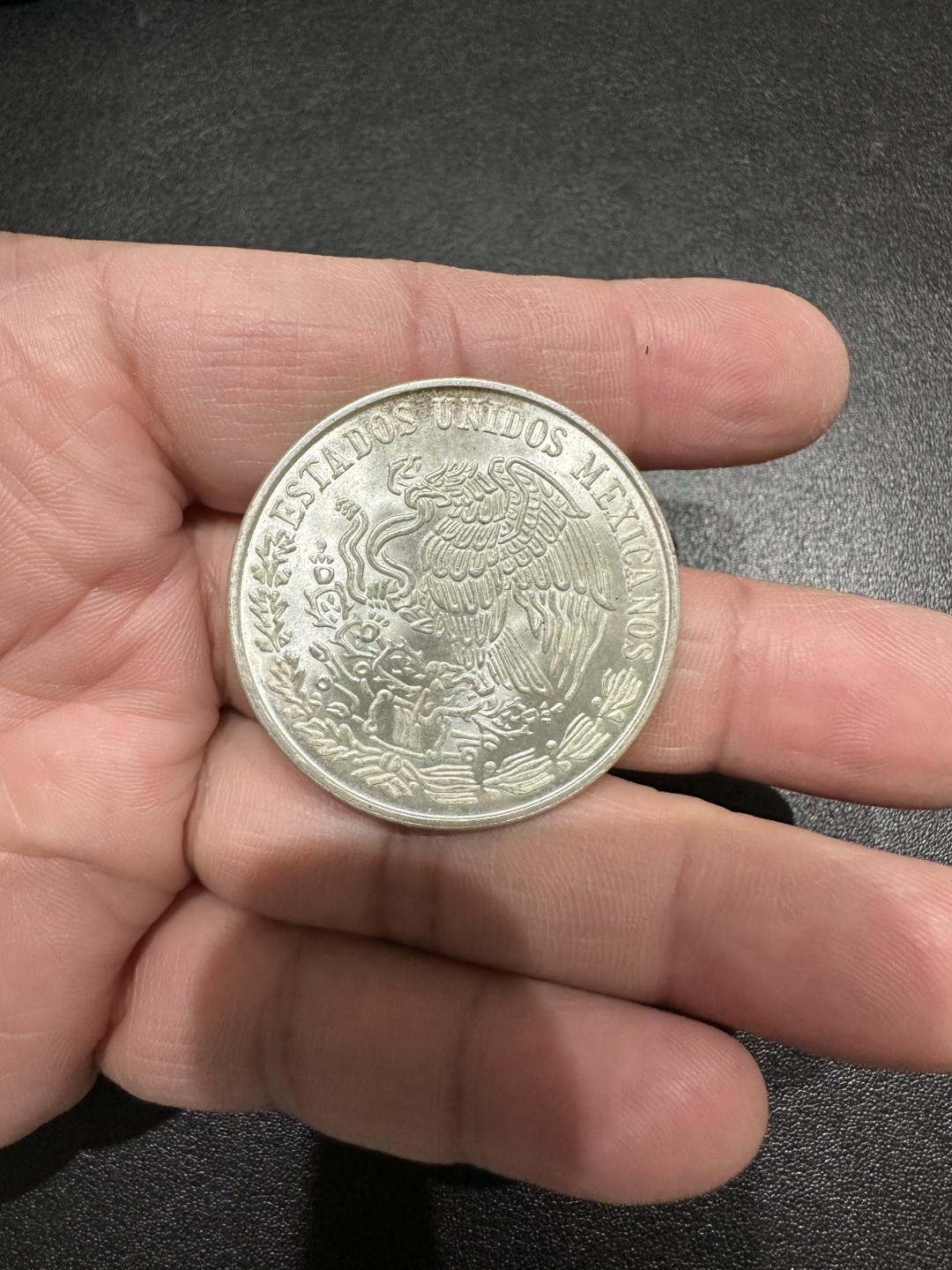 《外钞收藏家》第二百六十一期（连拍第一场） 1979年墨西哥100比索 大银币 品相如图