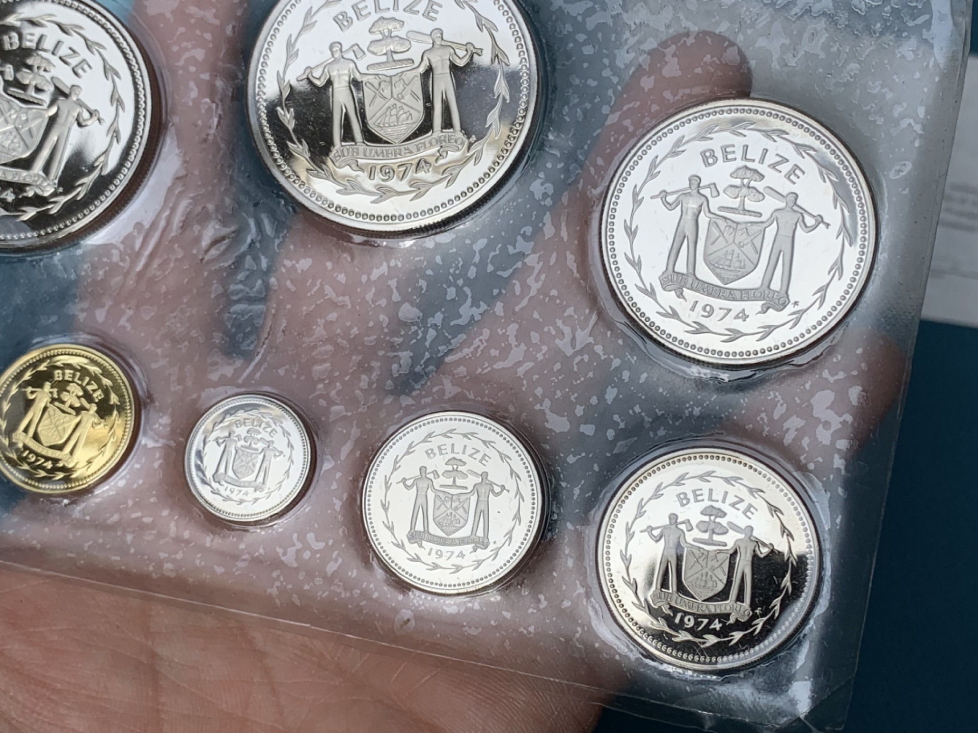 《竞宝斋》第154场-周日，周一，周四 3场 (全场包邮) 伯利兹1974年 八枚套精制币 其中六枚都是银币