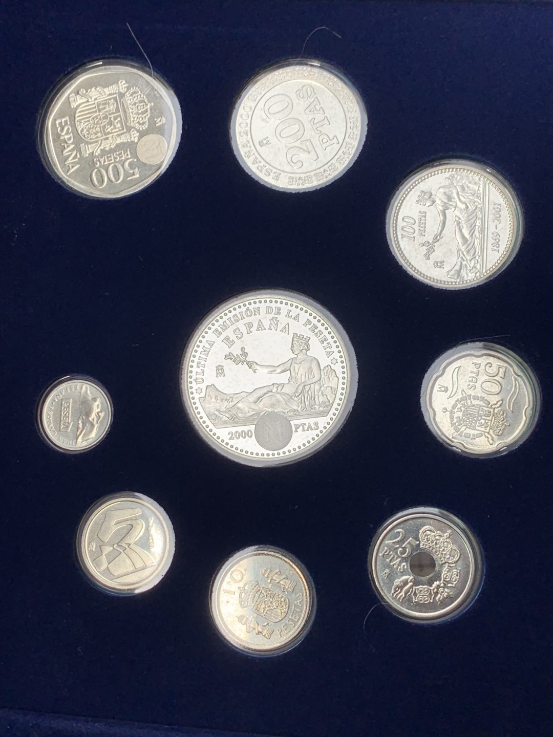 《竞宝斋》第154场-周日，周一，周四 3场 (全场包邮) 西班牙2001年 最后一套比塞塔银制样币 附带2002年5.28日购买发票一张 非常罕见