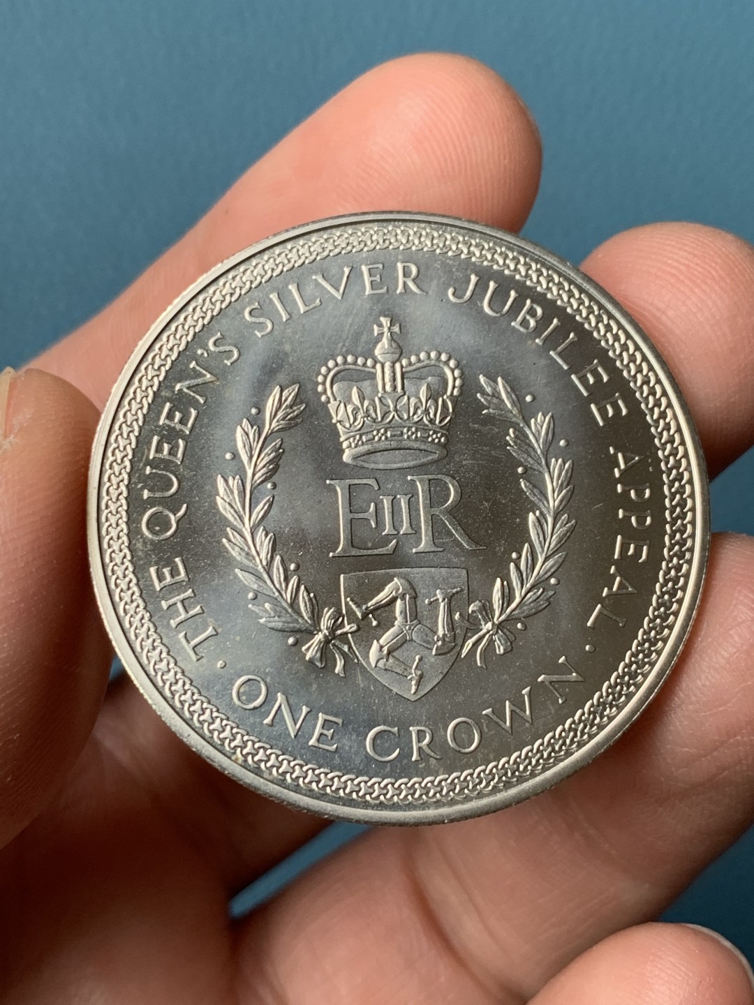 《竞宝斋》第154场-周日，周一，周四 3场 (全场包邮) 英国1977年 加冕纪念1克朗大银币