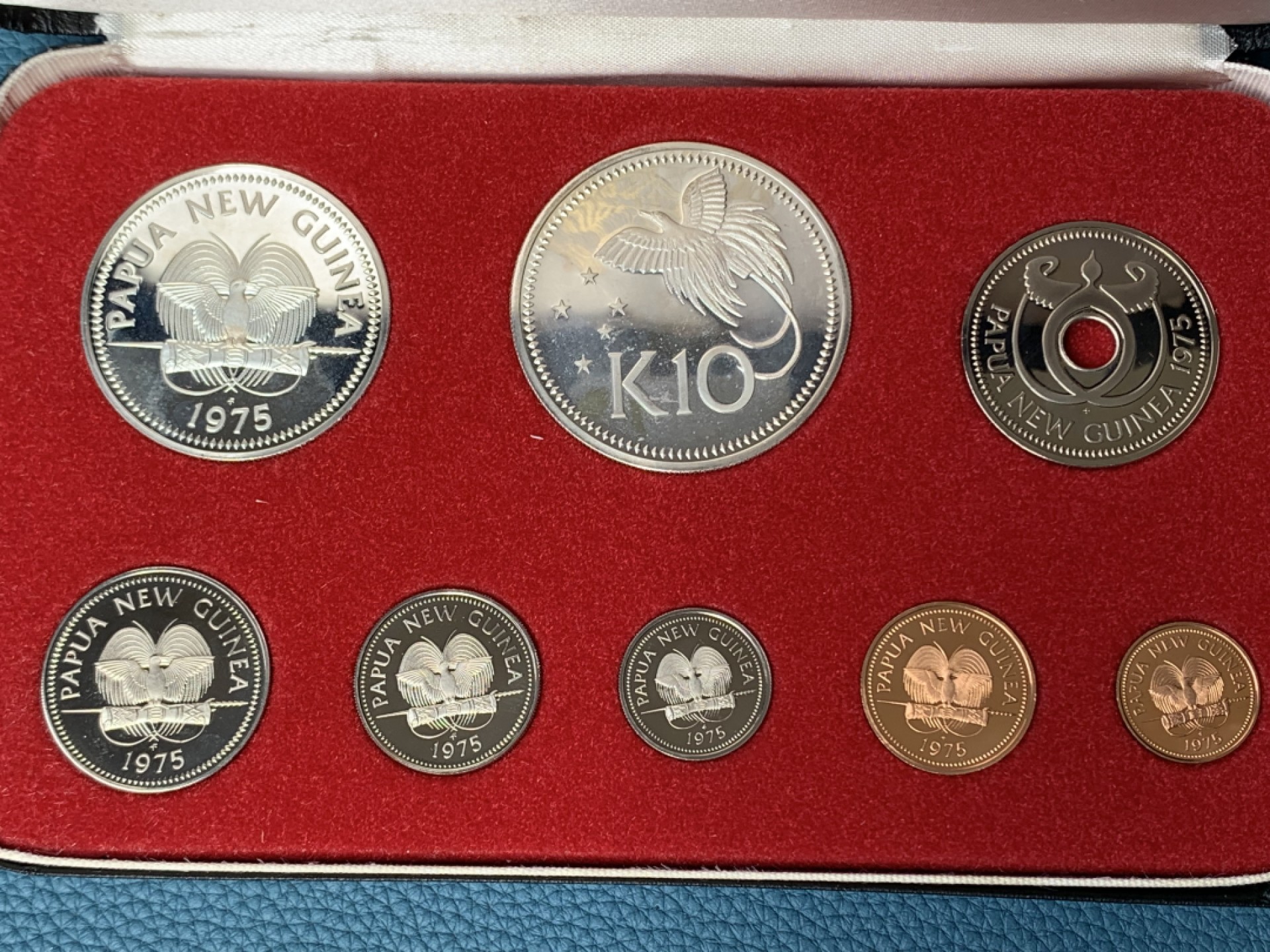《竞宝斋》第154场-周日，周一，周四 3场 (全场包邮) 巴布亚新几内亚1975年 七枚套精制币 其中最大两枚5和10K都是大银币