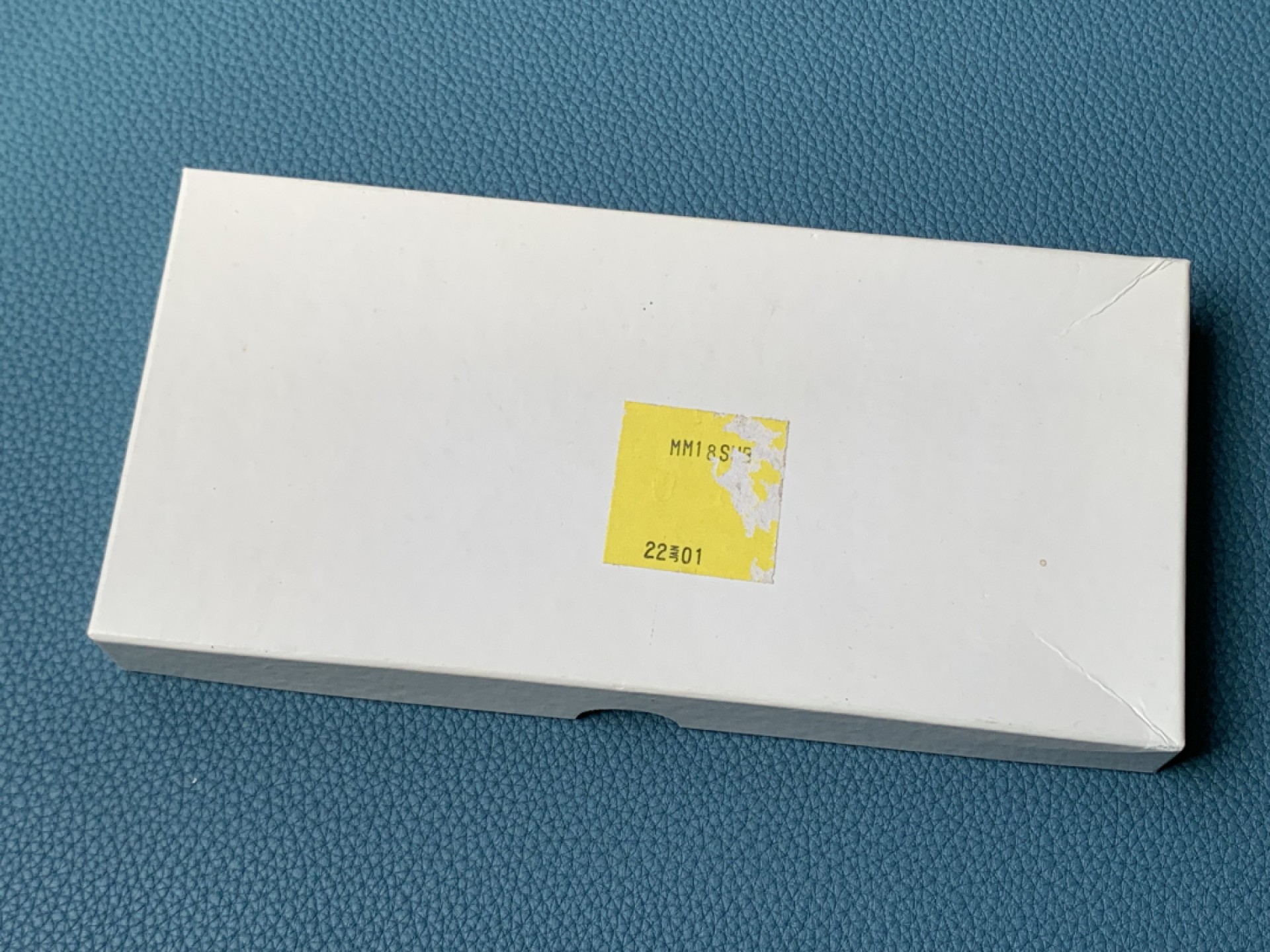 《竞宝斋》第154场-周日，周一，周四 3场 (全场包邮) 澳大利亚2000年 千禧年纪念 10元 精制大银币 边缘渡24K金子 币是纯银 36.01克