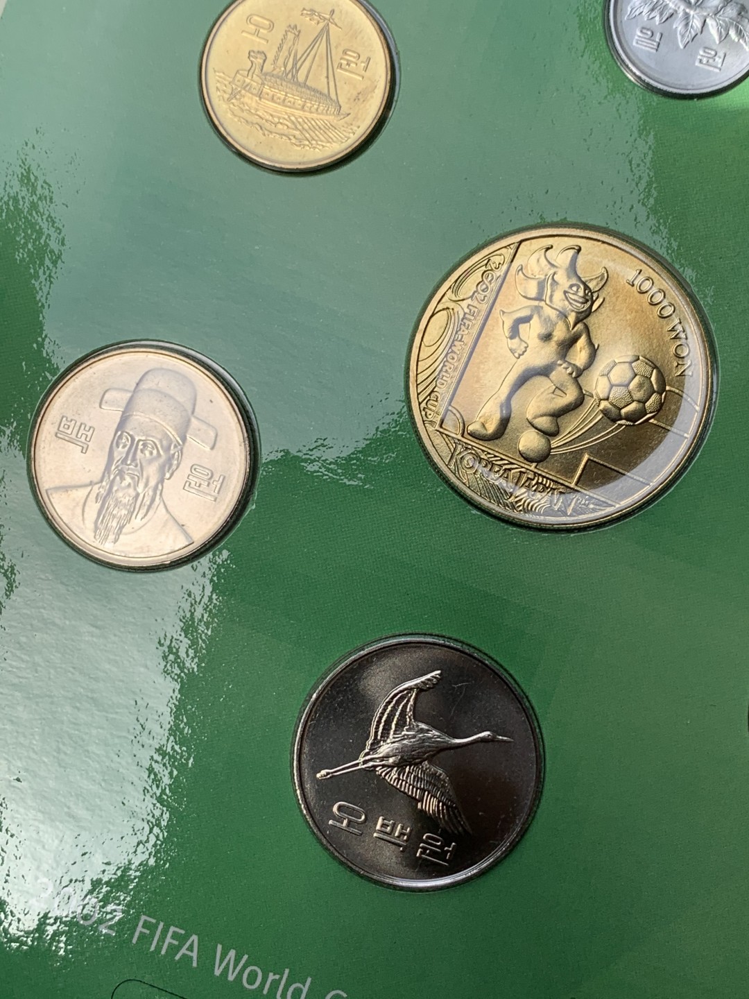 《竞宝斋》第154场-周日，周一，周四 3场 (全场包邮) 韩国2001年官方原装套币，2002世界杯主题，BU品质