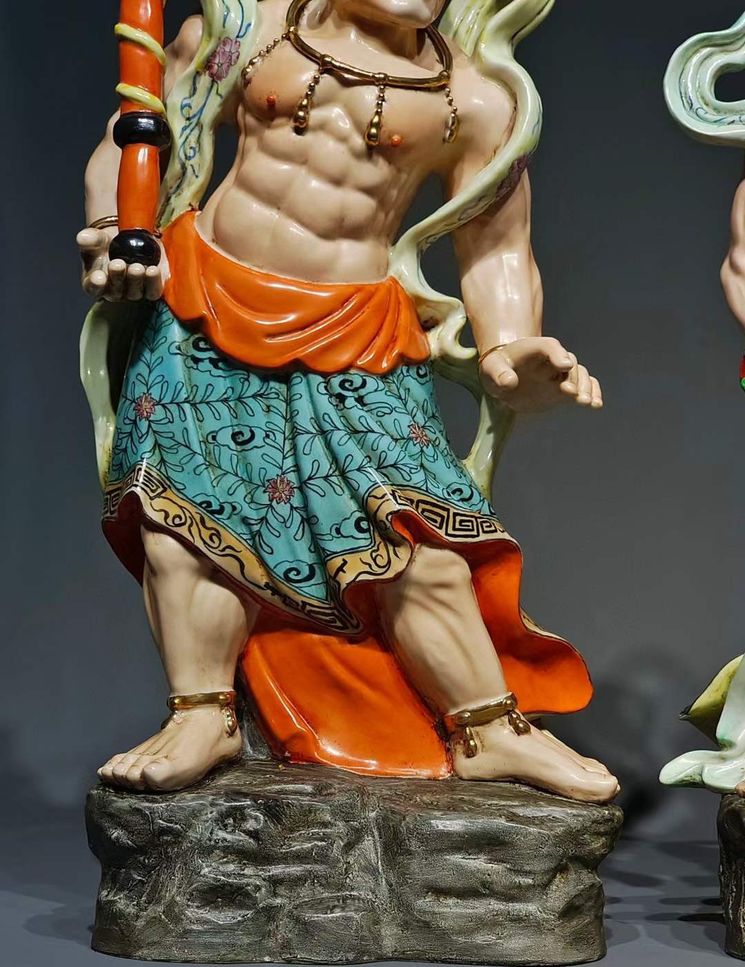 “寺庙拆迁偶得” 三十年代【曾龙昇】倾心之作！ 【哼哈二将】 一名郑伦，能鼻哼白气制敌；一名陈奇，能口哈黄气擒将。 “寺庙拆迁偶得” 三十年代【曾龙昇】倾心之作！ 【哼哈二将】 一名郑伦，能鼻哼白气制敌；一名陈奇，能口哈黄气擒将。