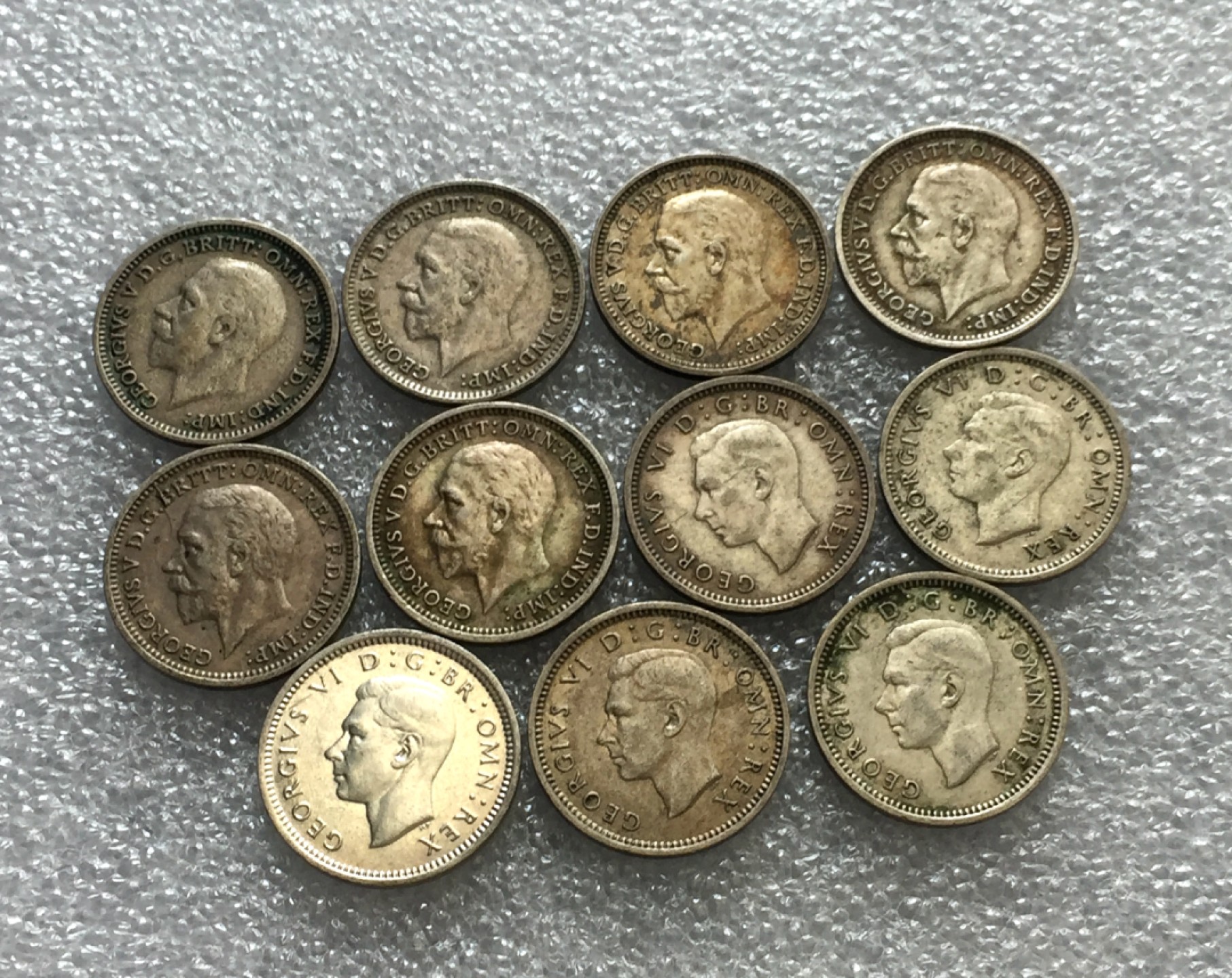 方圆集藏第三期专场 6785-英国1931-1941年乔五乔六3便士连号银币11枚