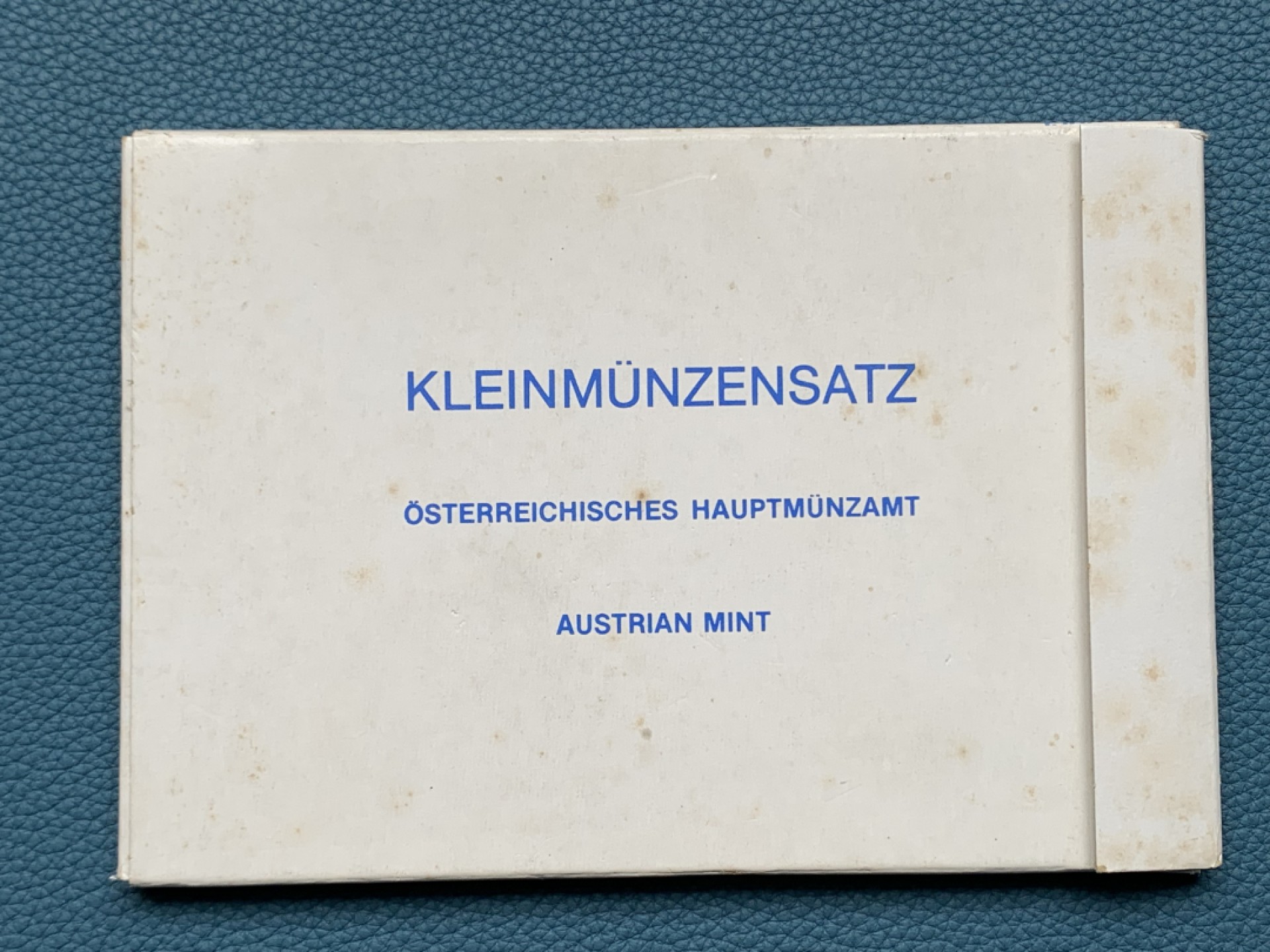 《竞宝斋》第154场-周日，周一，周四 3场 (全场包邮) 奥地利1984年 精制币八枚和一枚章